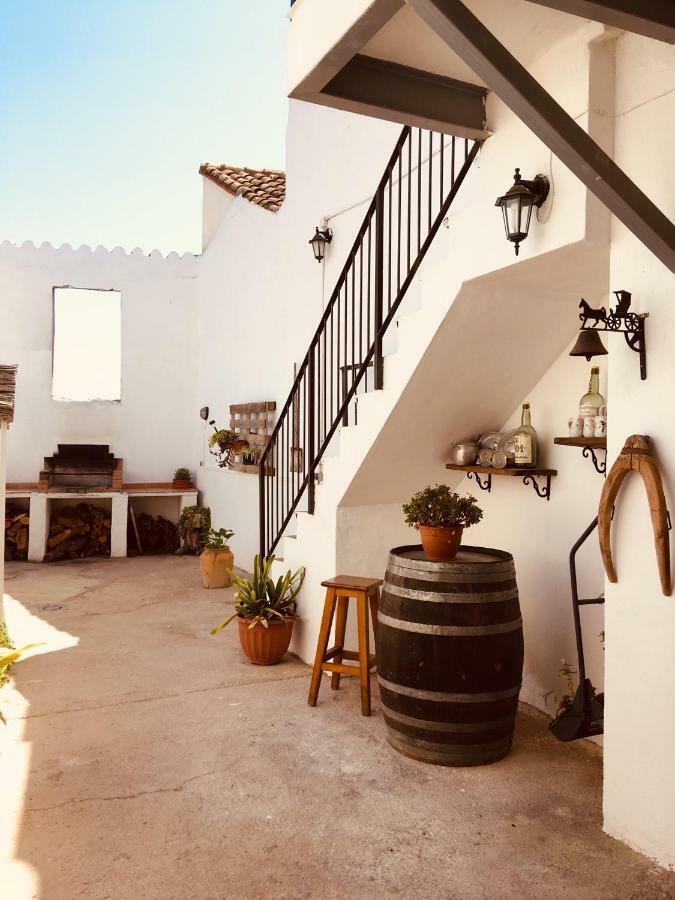 La Casita Santa Barbara Guest House Macastre Exterior photo
