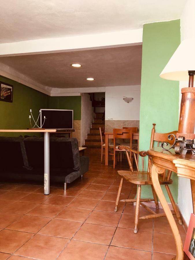 La Casita Santa Barbara Guest House Macastre Exterior photo
